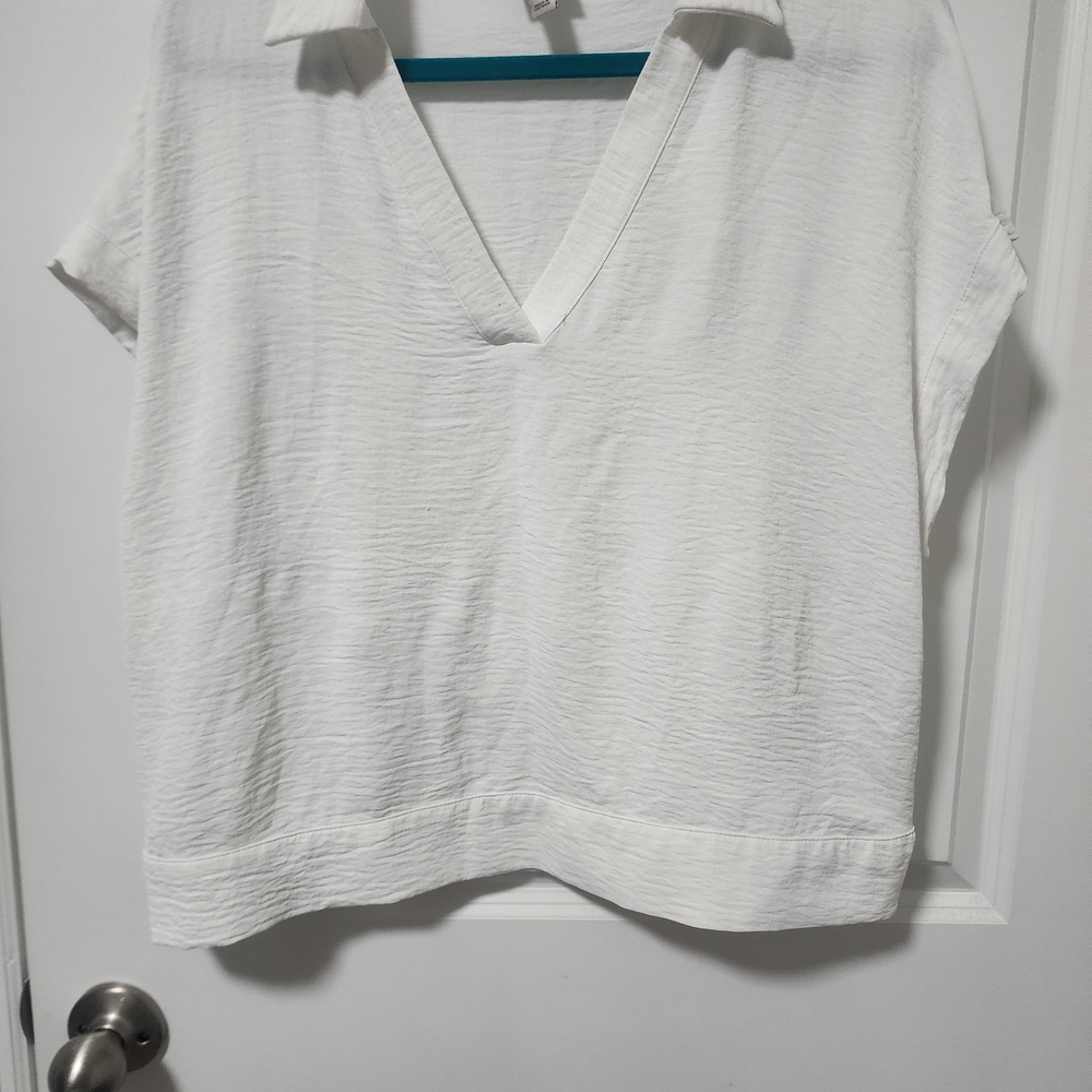 Worthington White V-Neck Blouse